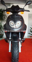 Scooter aus China 50 ccm, schwarz Bilder 2
